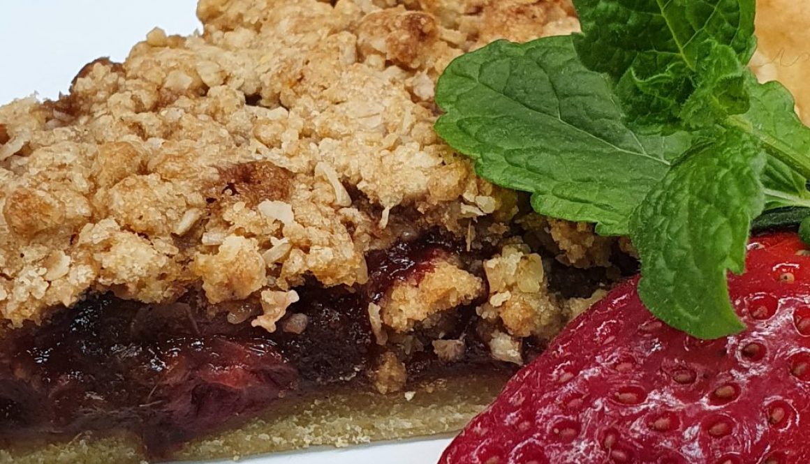 Pear, Strawberry & Cardamom Crumble Tart