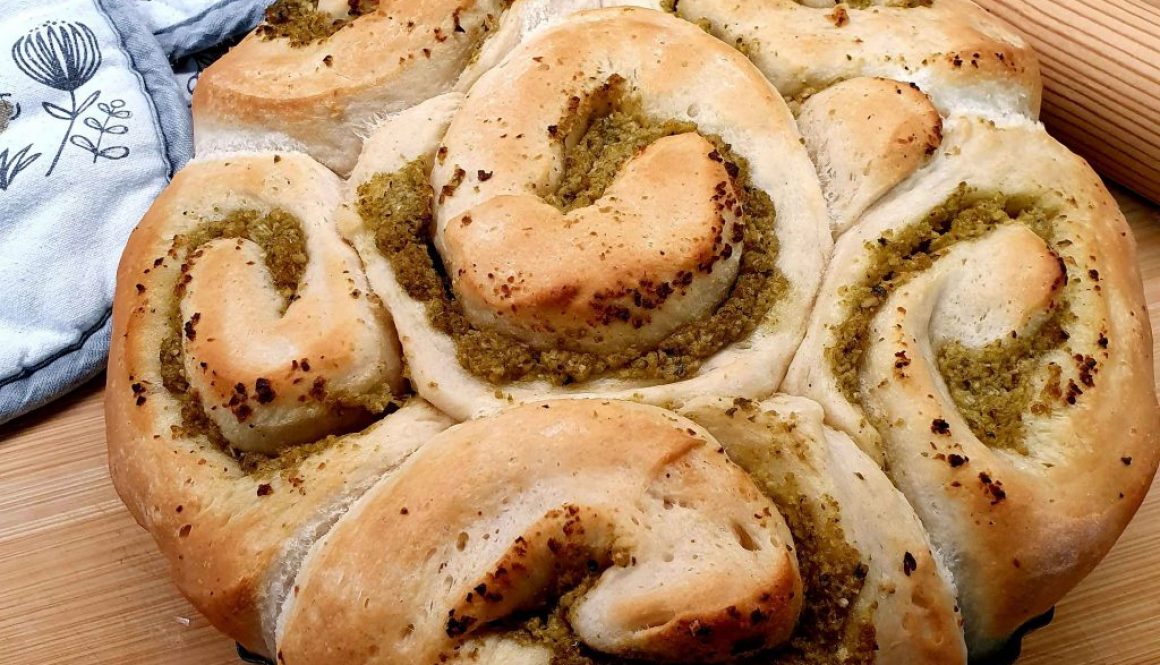 Olive Tapenade Tear and Share Bread
